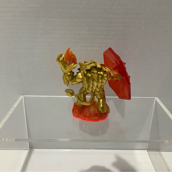 Sklylanders Trap Team Character Figures - Snap Shot / Wildfire / Food Fight - Picture 9 of 13